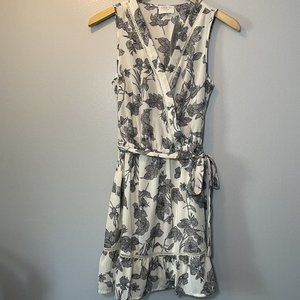 Sienna Sky Fit Flare Dress Small Ivory Floral Lined Polyester 30x33 NWT